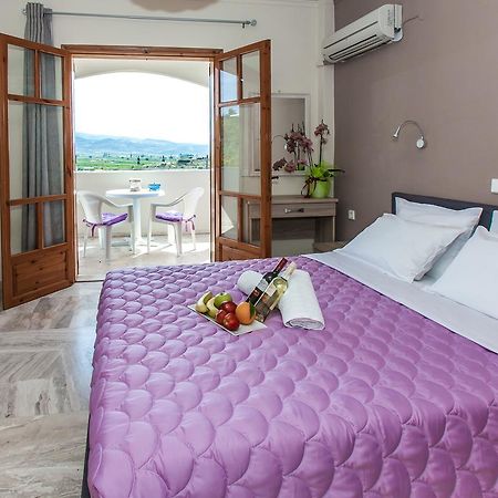 Orelia Pension Tolón Esterno foto